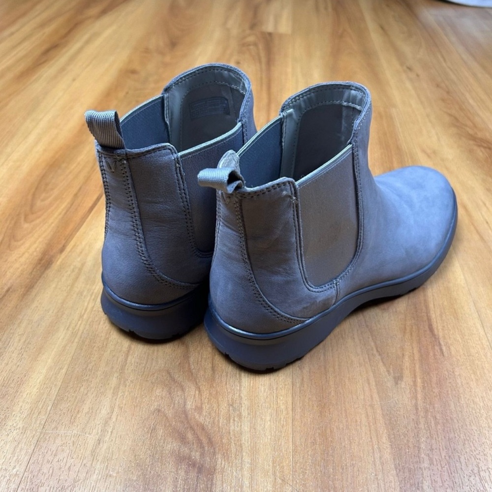 Vionic Gray Winter & Rain Boots size:10 - Picture 8 of 16